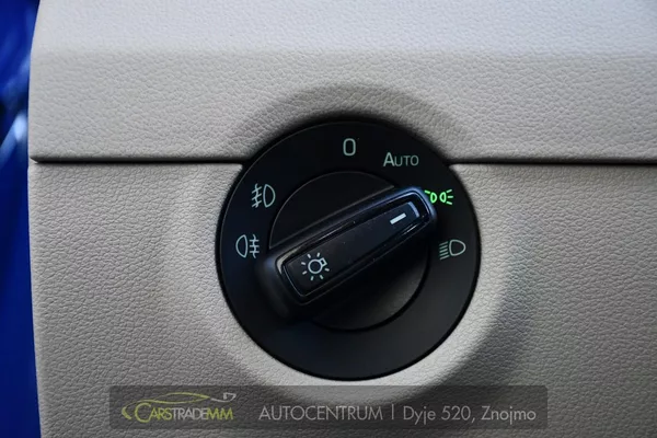 Škoda Octavia 1,6TDi STYLE - foto 29
