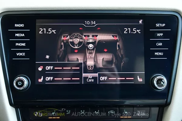 Škoda Octavia 1,6TDi STYLE - foto 43