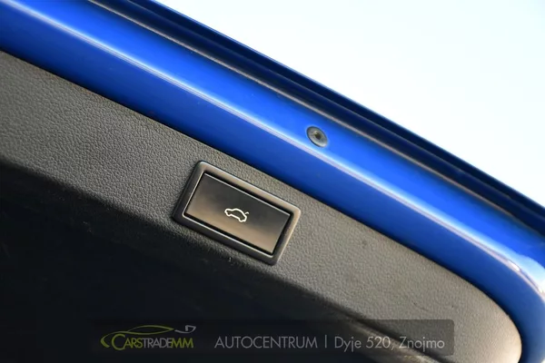 Škoda Octavia 1,6TDi STYLE - foto 48