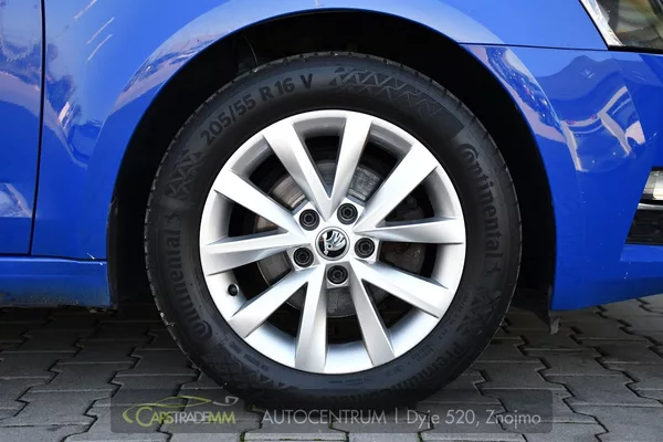 Škoda Octavia 1,6TDi STYLE - foto 50