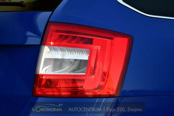 Škoda Octavia 1,6TDi STYLE - foto 53