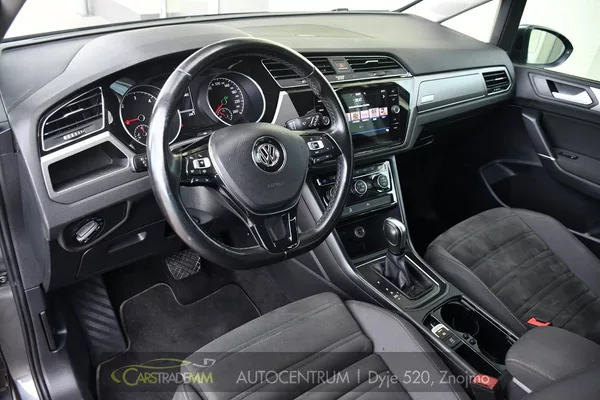 Volkswagen Touran 2.0TDi DSG TAŽNÉ 2xKOLA - foto 10