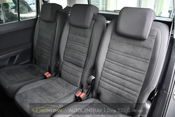 Volkswagen Touran 2.0TDi DSG TAŽNÉ 2xKOLA - foto 15