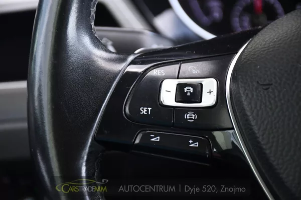 Volkswagen Touran 2.0TDi DSG TAŽNÉ 2xKOLA - foto 30
