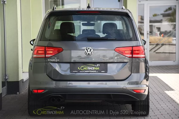 Volkswagen Touran 2.0TDi DSG TAŽNÉ 2xKOLA - foto 5