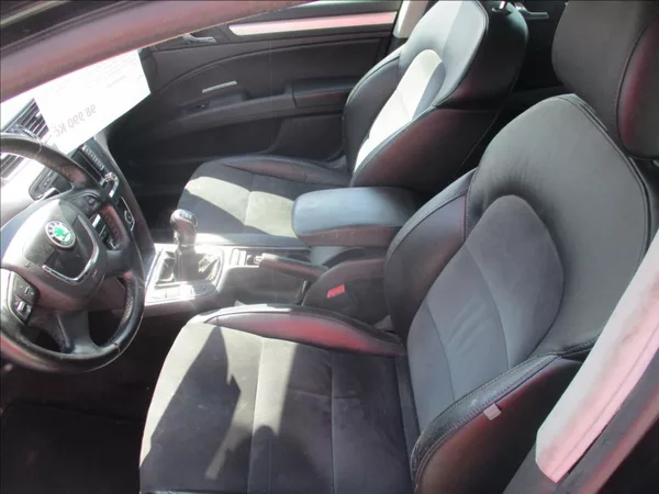 Škoda Superb 2,0 TDi, Eleg.aut,klim s.kn,CZ - foto 15