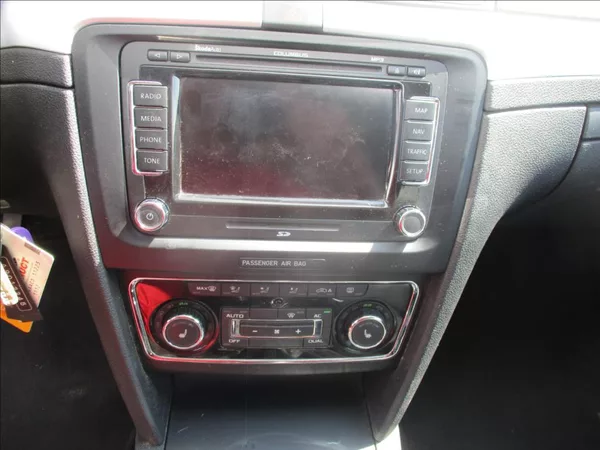 Škoda Superb 2,0 TDi, Eleg.aut,klim s.kn,CZ - foto 17