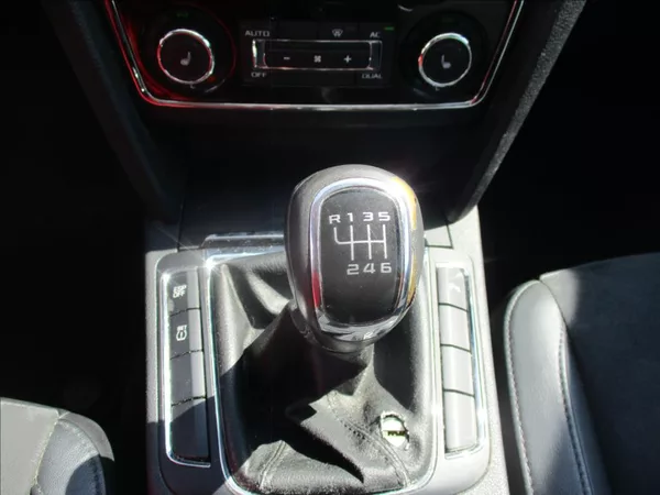 Škoda Superb 2,0 TDi, Eleg.aut,klim s.kn,CZ - foto 18