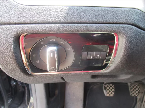 Škoda Superb 2,0 TDi, Eleg.aut,klim s.kn,CZ - foto 23