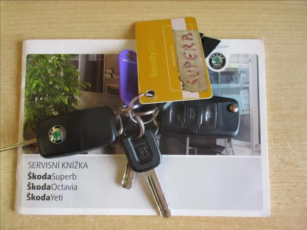 Škoda Superb 2,0 TDi, Eleg.aut,klim s.kn,CZ - foto 29