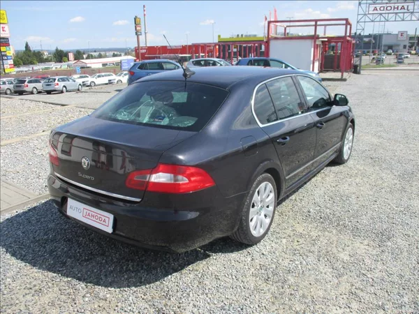 Škoda Superb 2,0 TDi, Eleg.aut,klim s.kn,CZ - foto 6
