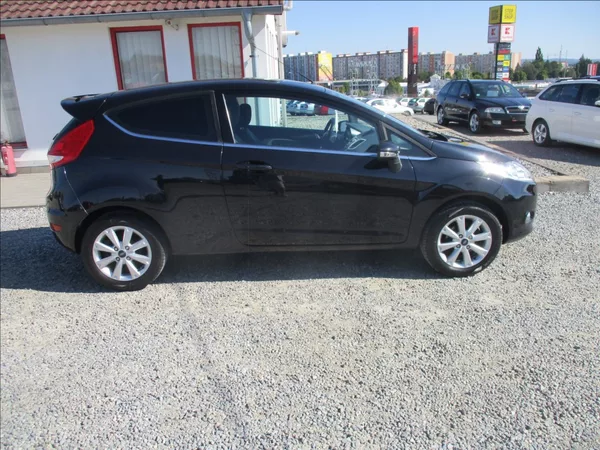 Ford Fiesta 1,2 i, aut.klima, serv.kniha, - foto 5