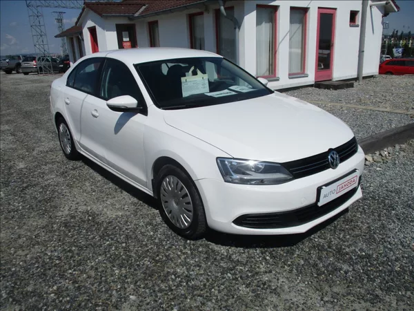 Volkswagen Jetta 1,6 TDI,klima,servis,1.maj,CZ,