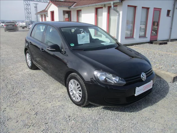 Volkswagen Golf 1,6 i, klima,serviska,1.maj.,