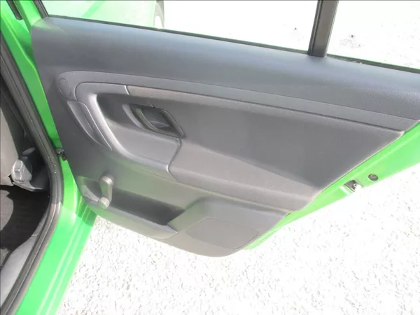 Škoda Fabia 1,2 TSI, klima, servis, tažné, - foto 12