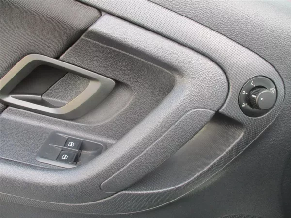 Škoda Fabia 1,2 TSI, klima, servis, tažné, - foto 25