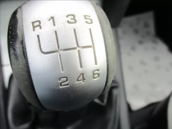 Škoda Octavia 2,0 TDI RS, aut.klima,tažné, - foto 30