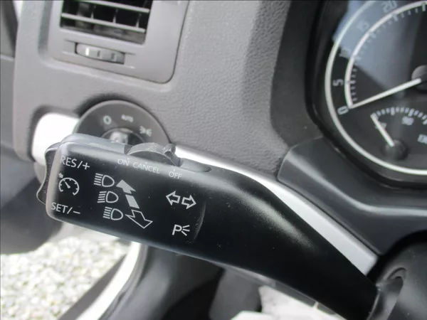 Škoda Octavia 2,0 TDI RS, aut.klima,tažné, - foto 31