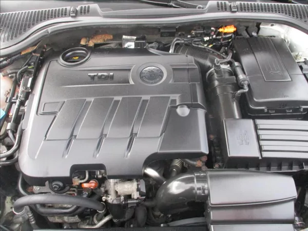 Škoda Octavia 2,0 TDI RS, aut.klima,tažné, - foto 36