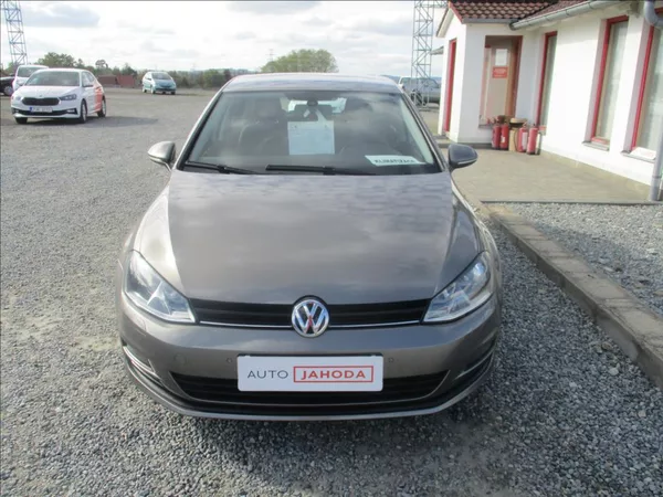 Volkswagen Golf 1,2 TSi,aut.klima.serv.kn. - foto 2