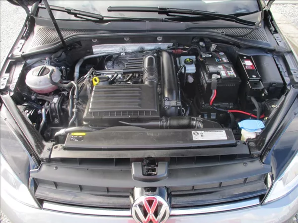 Volkswagen Golf 1,2 TSi,aut.klima.serv.kn. - foto 26