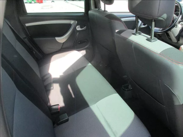 Dacia Duster 1,5 DCi, klima,serviska,tažné, - foto 11