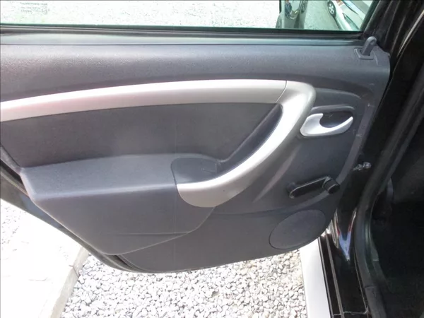 Dacia Duster 1,5 DCi, klima,serviska,tažné, - foto 16