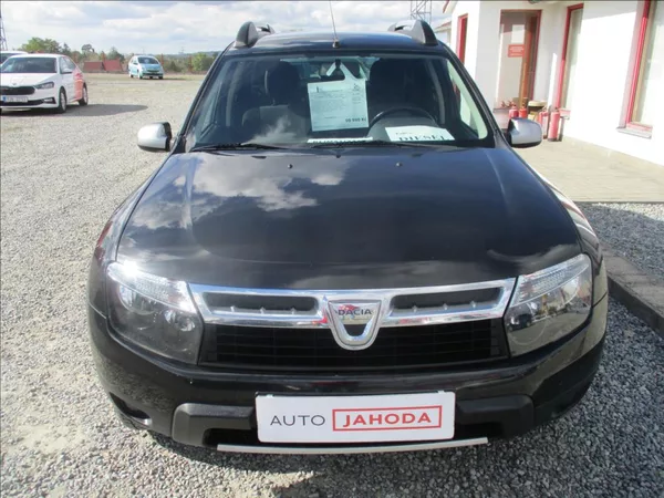 Dacia Duster 1,5 DCi, klima,serviska,tažné, - foto 2