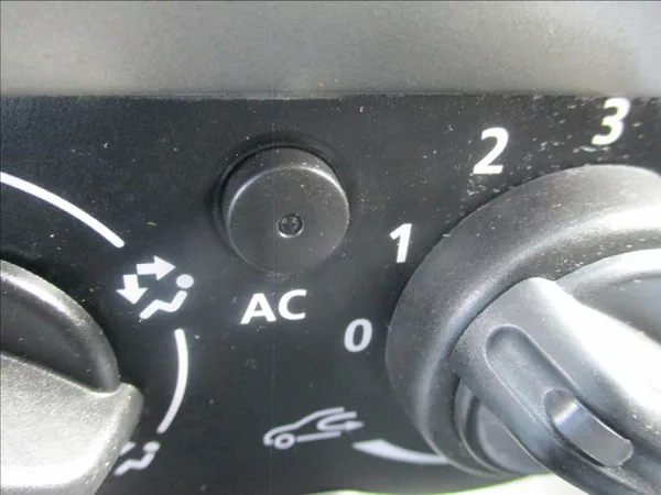 Dacia Duster 1,5 DCi, klima,serviska,tažné, - foto 23