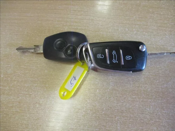 Dacia Duster 1,5 DCi, klima,serviska,tažné, - foto 30