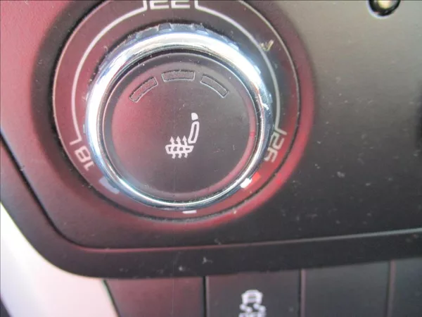 Škoda Yeti 1,2 TSI, klima,serv. historie, - foto 13