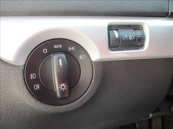 Škoda Yeti 1,2 TSI, klima,serv. historie, - foto 16