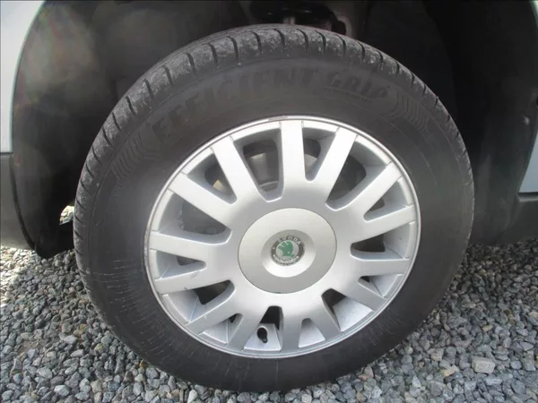 Škoda Yeti 1,2 TSI, klima,serv. historie, - foto 18