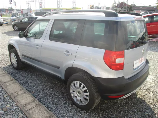 Škoda Yeti 1,2 TSI, klima,serv. historie, - foto 7