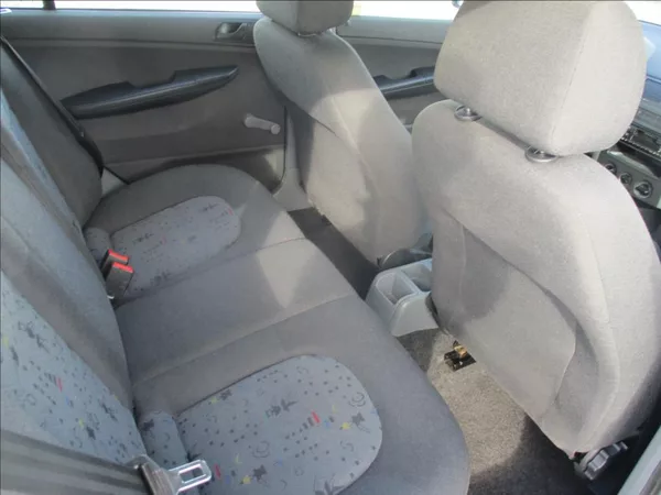 Škoda Fabia 1,2 i, 47kW,74 786km,1.maj,CZ, - foto 11