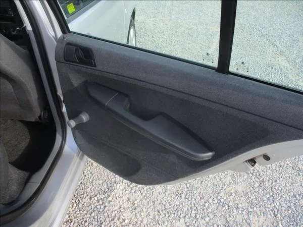 Škoda Fabia 1,2 i, 47kW,74 786km,1.maj,CZ, - foto 12