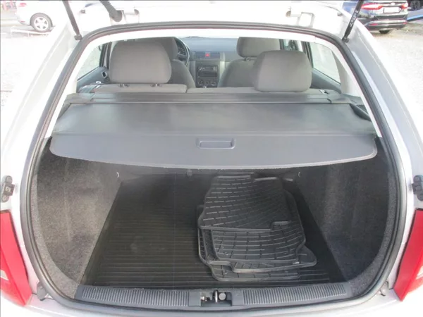 Škoda Fabia 1,2 i, 47kW,74 786km,1.maj,CZ, - foto 13