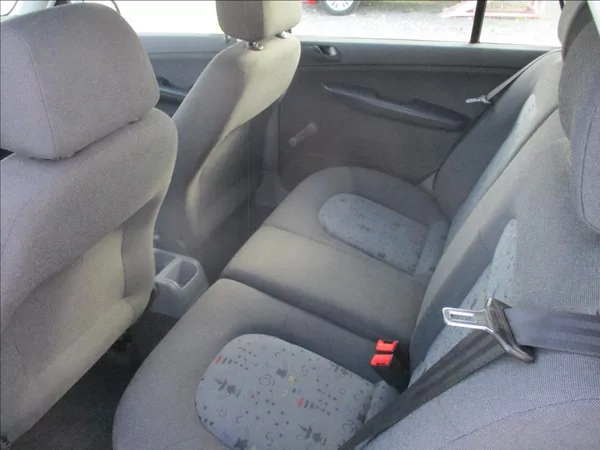 Škoda Fabia 1,2 i, 47kW,74 786km,1.maj,CZ, - foto 14