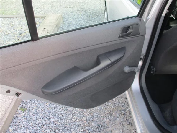 Škoda Fabia 1,2 i, 47kW,74 786km,1.maj,CZ, - foto 15