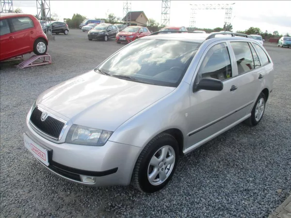 Škoda Fabia 1,2 i, 47kW,74 786km,1.maj,CZ, - foto 3