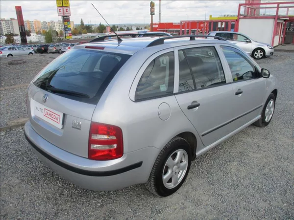 Škoda Fabia 1,2 i, 47kW,74 786km,1.maj,CZ, - foto 5