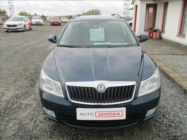 Škoda Octavia 1,4 TSI, digiklima, servis, - foto 2
