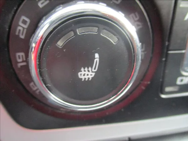 Škoda Octavia 1,4 TSI, digiklima, servis, - foto 22