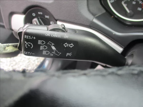 Škoda Octavia 1,4 TSI, digiklima, servis, - foto 25