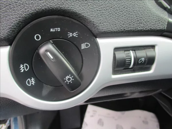 Škoda Octavia 1,4 TSI, digiklima, servis, - foto 26