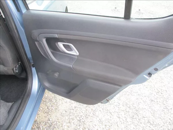 Škoda Fabia 1,4 i 16v, klima, serv.kniha, - foto 12
