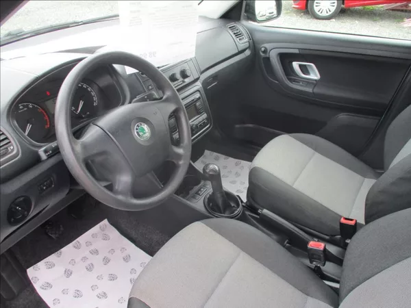 Škoda Fabia 1,4 i 16v, klima, serv.kniha, - foto 16