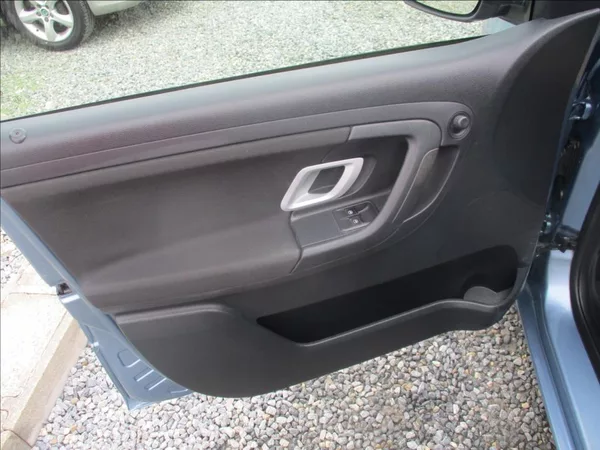 Škoda Fabia 1,4 i 16v, klima, serv.kniha, - foto 17