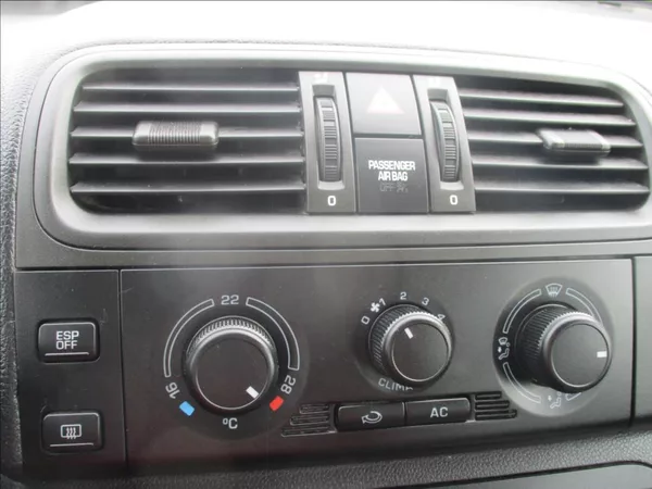 Škoda Fabia 1,4 i 16v, klima, serv.kniha, - foto 19