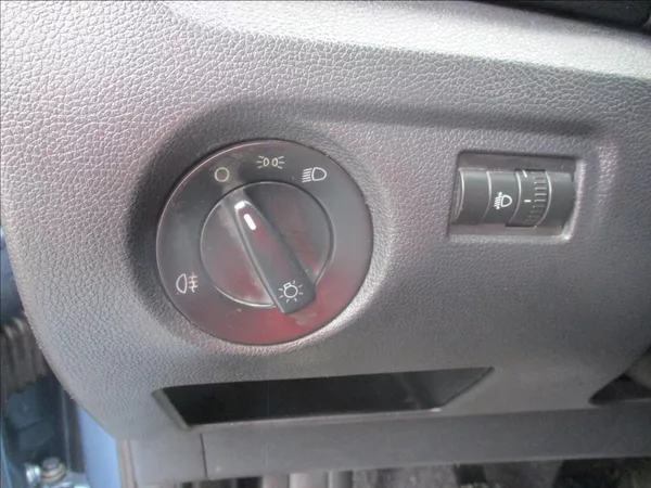 Škoda Fabia 1,4 i 16v, klima, serv.kniha, - foto 24